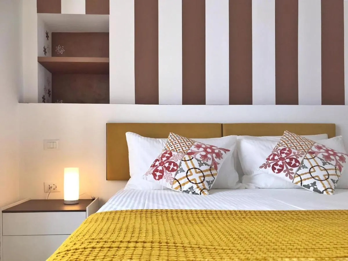 Emily Apartment Como